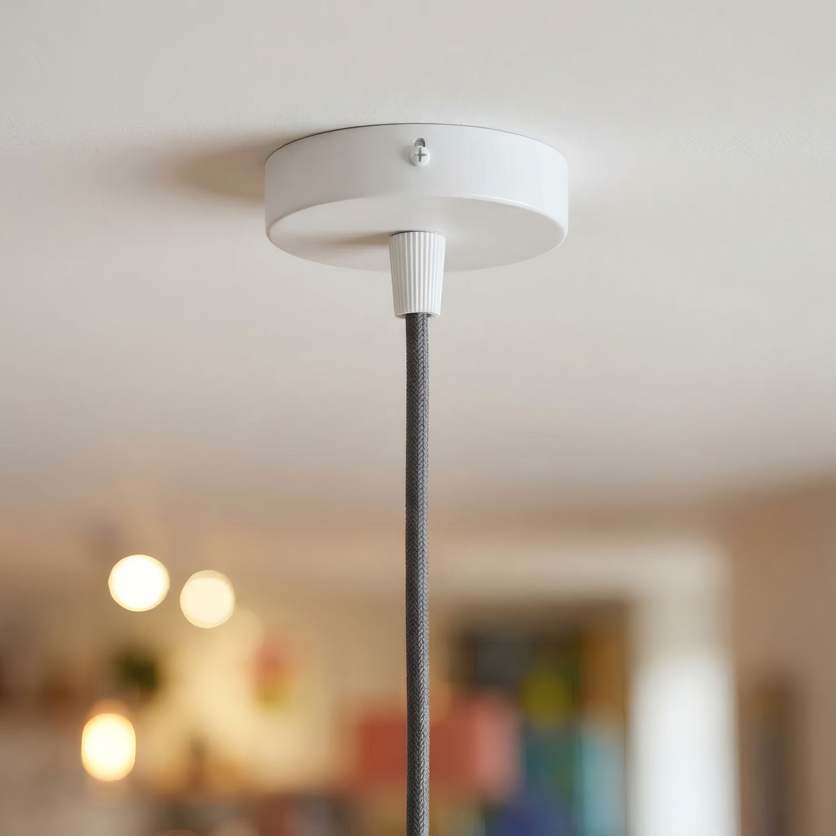 Mini rosone cilindrico in metallo, Ø 83 mm — 1 foro centrale / Conico in termoplastica / Bianco opaco