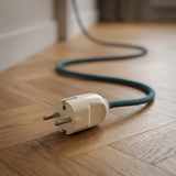 Spina Schuko dritta per lampada