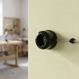 Presa a parete in porcellana — Schuko 2P+T 16 A / Nero