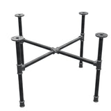Basamento per tavolino industriale in ghisa, gambe a croce, 68 × 68 cm, altezza 42 cm, vista di tre quarti